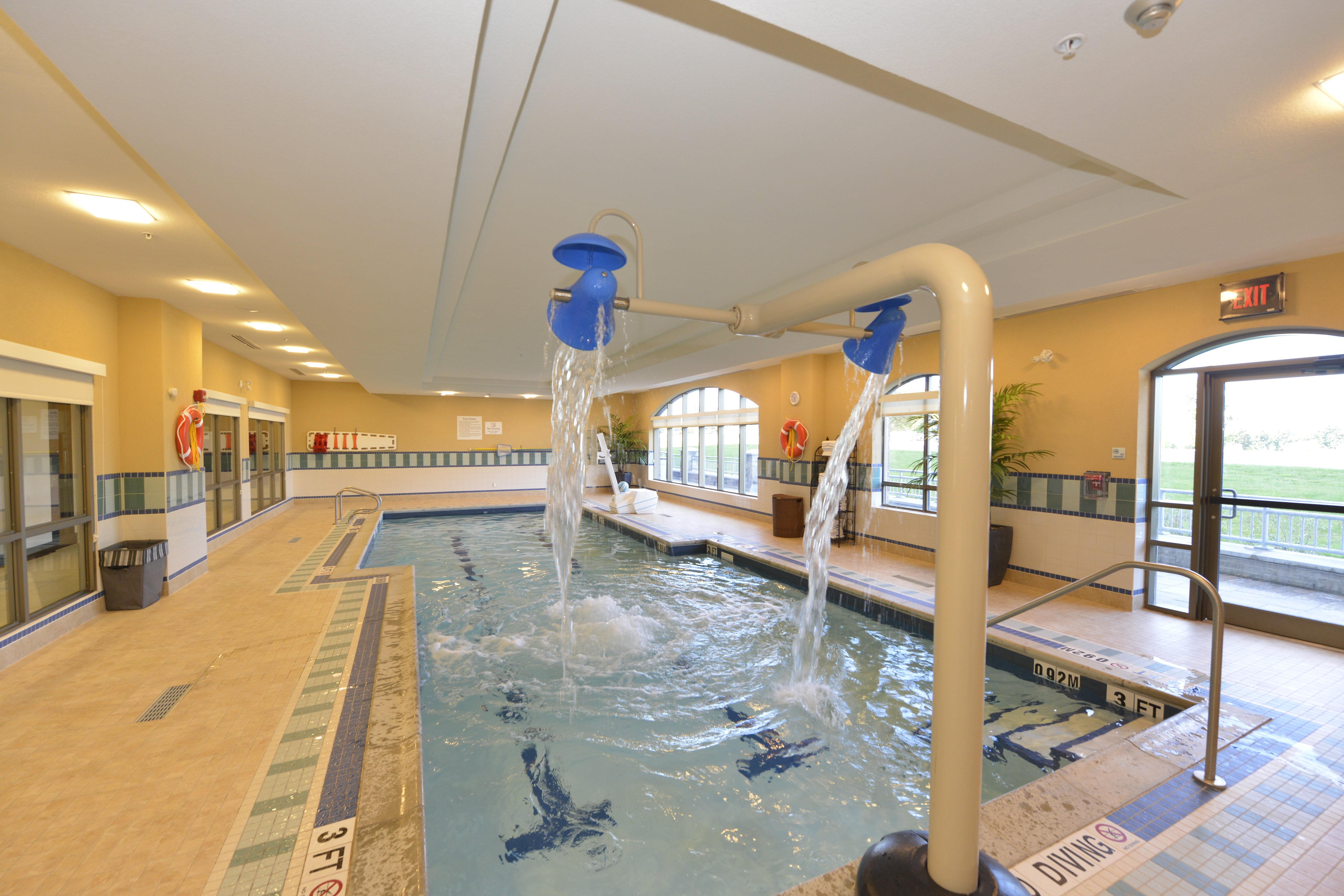 Holiday Inn Express Hotel & Suites Waterloo - St. Jacobs Area By Ihg Exteriör bild