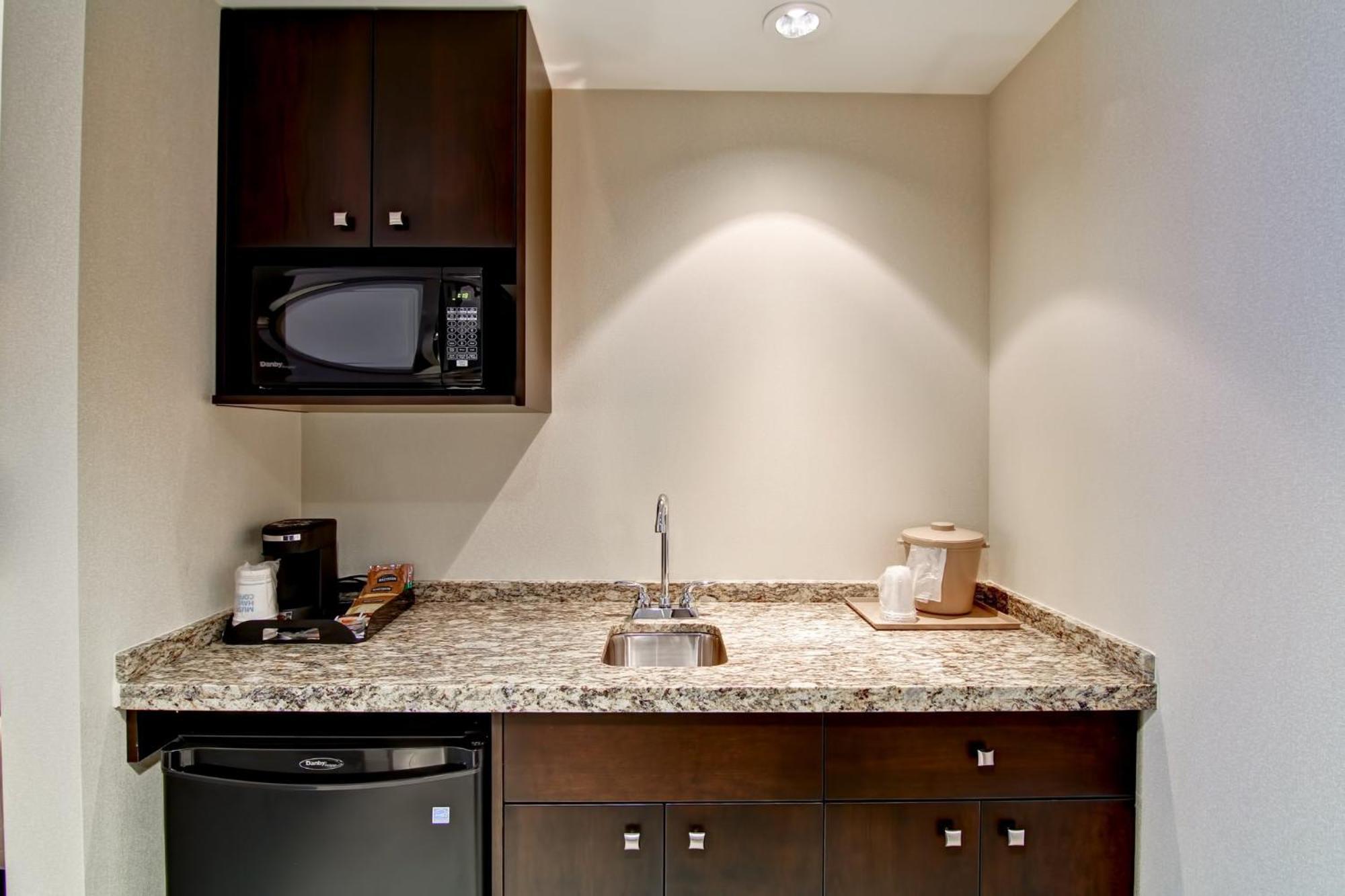 Holiday Inn Express Hotel & Suites Waterloo - St. Jacobs Area By Ihg Exteriör bild